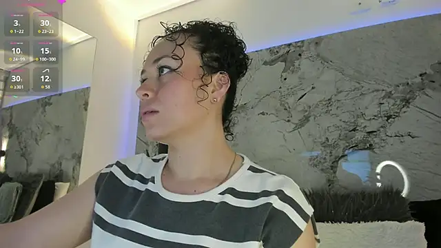 LIZ HOLMES online show from 10/08/25, 10:35