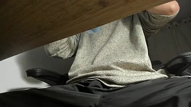 s sven03 online show from 02/09/25, 10:42