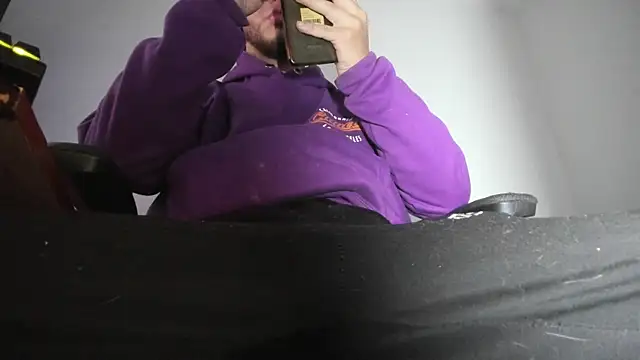 s sven03 online show from 11/11/25, 03:39