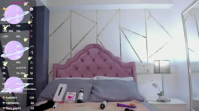 Rubi Sky online show from 02/04/25, 07:40