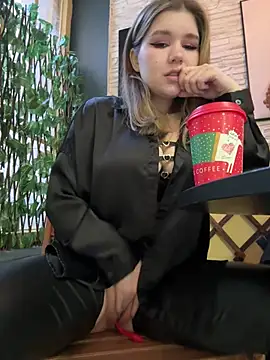 Snapshot of PumaShyXD chatting on 01/12/25, 12:01 PumaShyXD online show from 01/12/25, 12:01