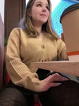 Snapshot of PumaShyXD chatting on 02/02/25, 01:52 PumaShyXD online show from 02/02/25, 01:52