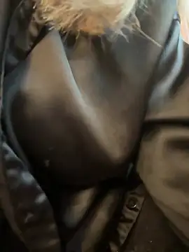 Snapshot of PumaShyXD chatting on 03/06/25, 10:41 PumaShyXD online show from 03/06/25, 10:41