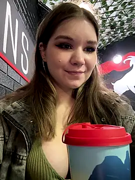 Snapshot of PumaShyXD chatting on 10/10/25, 10:47 PumaShyXD online show from 10/10/25, 10:47