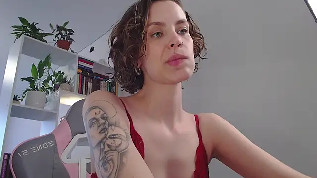 Snapshot of milly_ross chatting on 03/03/25, 08:05 milly ross online show from 03/03/25, 08:05