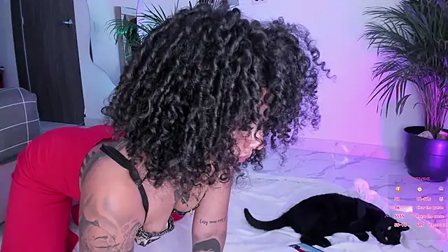 pretty pettite online show from 12/14/24, 09:56