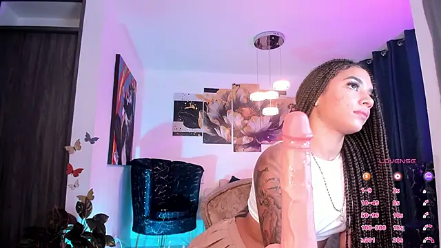 pretty pettite online show from 02/10/25, 11:13