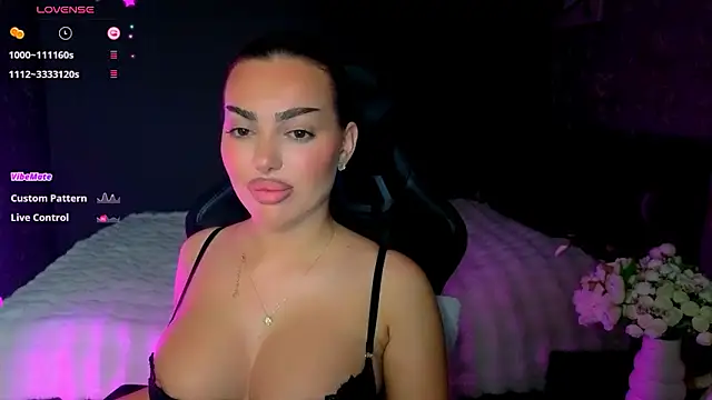 babyleilaa online show from 02/15/26, 09:55