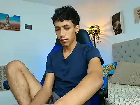 Ostin18hot online show from 11/26/25, 02:56