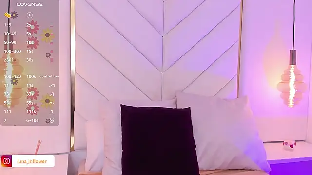 Flor delunaa online show from 01/30/25, 12:48