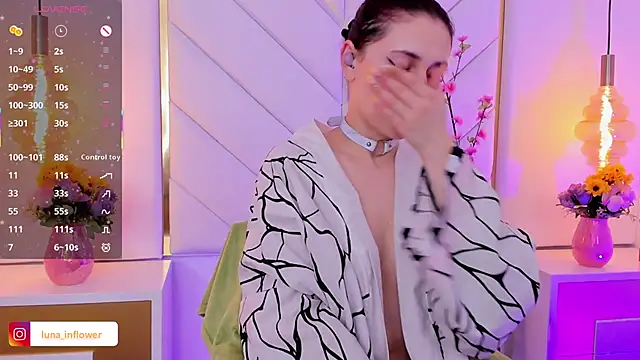 Flor delunaa online show from 03/20/25, 06:42