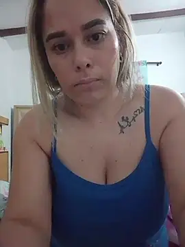 Snapshot of Amelia1_ chatting on 05/13/26, 04:43 Amelia1 online show from 05/13/26, 04:43