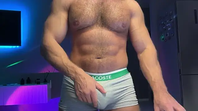 Snapshot of KarlosRichi chatting on 02/12/26, 01:50 KarlosRichi online show from 02/12/26, 01:50