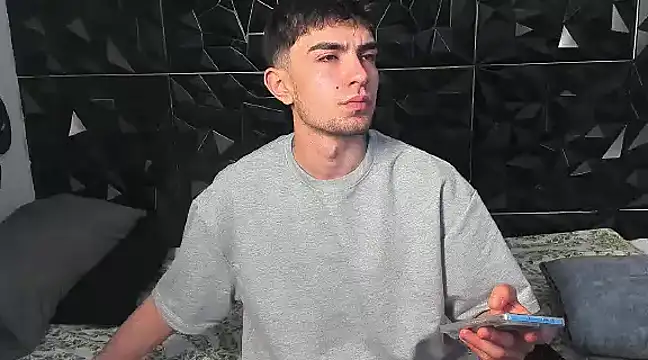 Snapshot of angeel_d035 chatting on 02/09/25, 02:07 angeel d035 online show from 02/09/25, 02:07