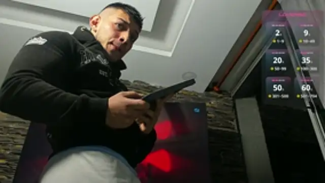 Snapshot of angeel_d035 chatting on 10/22/25, 12:55 angeel d035 online show from 10/22/25, 12:55