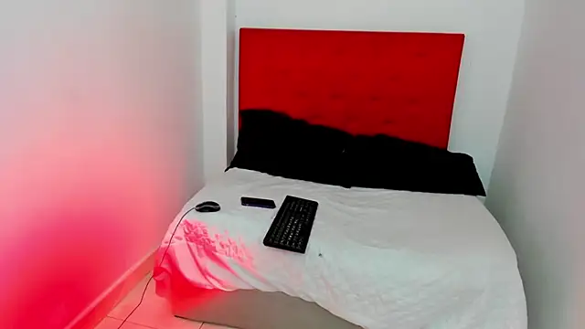 brenda sofia2 online show from 11/15/25, 02:35