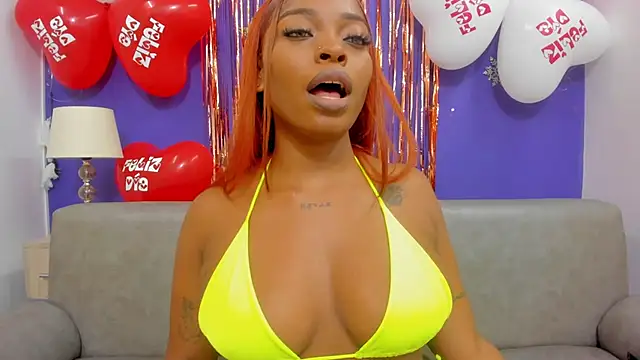 ShantalGomes online show from 02/12/26, 07:53