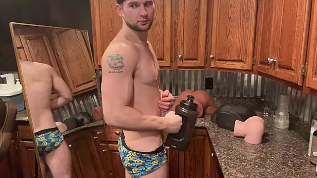 Snapshot of AlphaZack_14 chatting on 03/04/25, 09:51 AlphaZack 14 online show from 03/04/25, 09:51