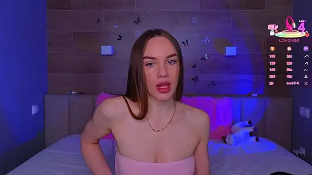 SaraCros online show from 03/31/26, 05:41