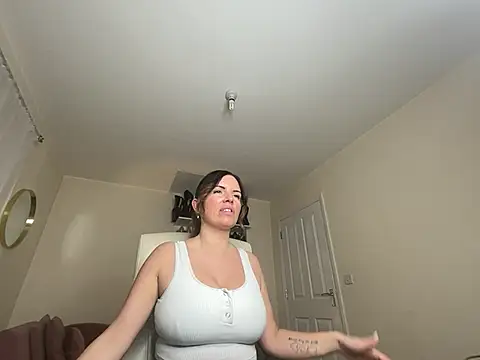 Snapshot of GoddessAlexi1 chatting on 02/16/25, 11:59 GoddessAlexi1 online show from 02/16/25, 11:59