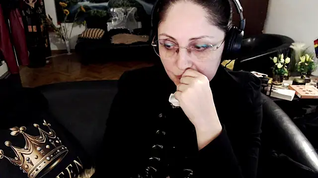Snapshot of Imperatriza chatting on 04/28/26, 07:41 Imperatriza online show from 04/28/26, 07:41