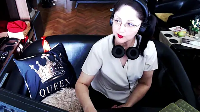 Snapshot of Imperatriza chatting on 05/12/26, 12:24 Imperatriza online show from 05/12/26, 12:24