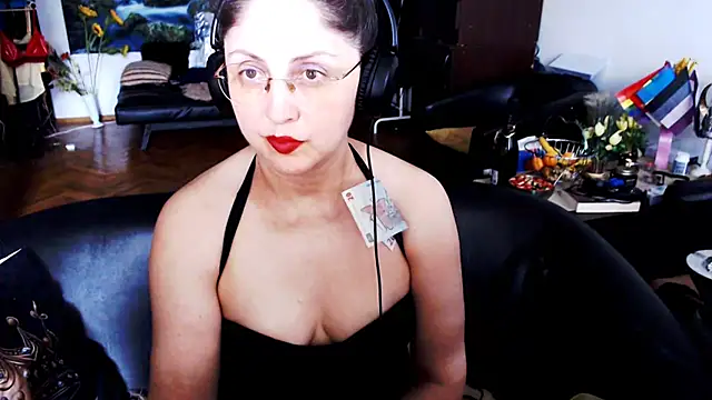 Imperatriza online show from 07/18/26, 03:49