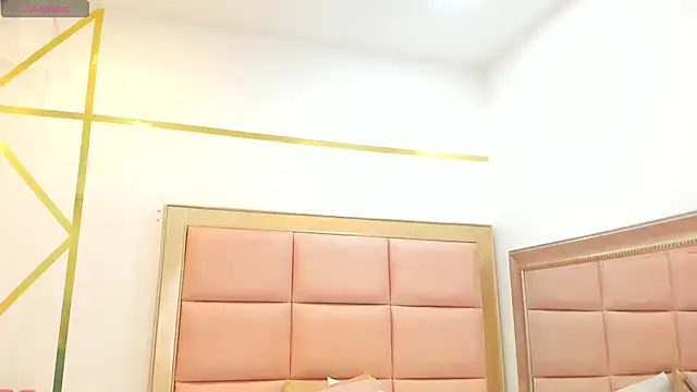 Snapshot of Mady-Edwards chatting on 01/26/25, 03:59 Mady-Edwards online show from 01/26/25, 03:59