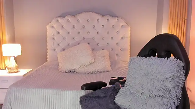 RamonaSimons online show from 09/26/25, 08:02