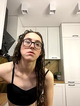 MartiniiSelenna online show from 11/02/25, 07:00