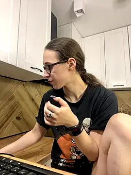 MartiniiSelenna online show from 11/11/25, 06:35