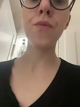 MartiniiSelenna online show from 03/24/26, 06:51