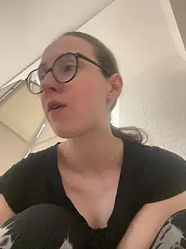 MartiniiSelenna online show from 04/22/26, 05:54