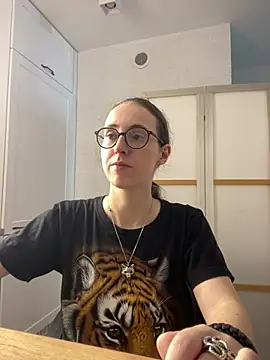 MartiniiSelenna online show from 07/05/26, 05:47