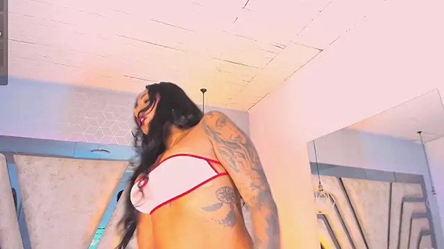 Snapshot of AngelineHeet chatting on 10/03/25, 03:36 AngelineHeet online show from 10/03/25, 03:36