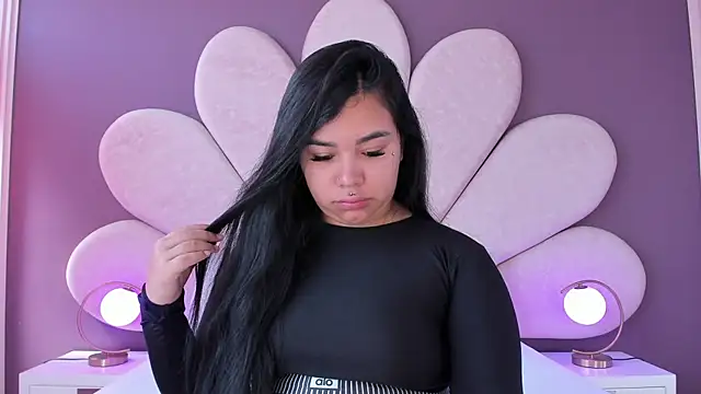 MarianaGarciaa   online show from 09/29/25, 07:19