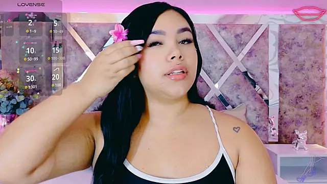 MarianaGarciaa   online show from 10/16/25, 07:48