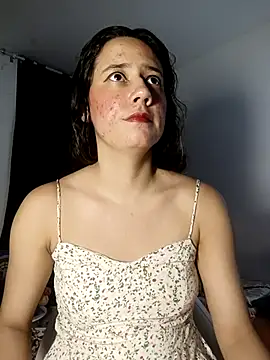 lovely kitt online show from 10/19/25, 01:39