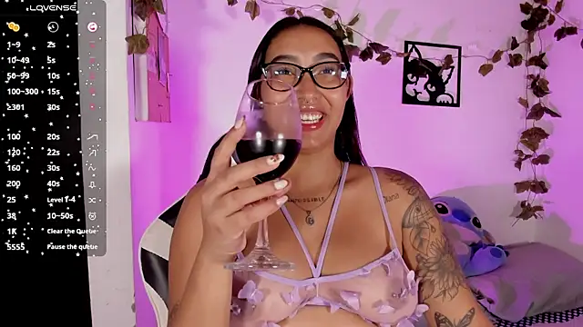 melanieecox online show from 12/20/25, 02:29