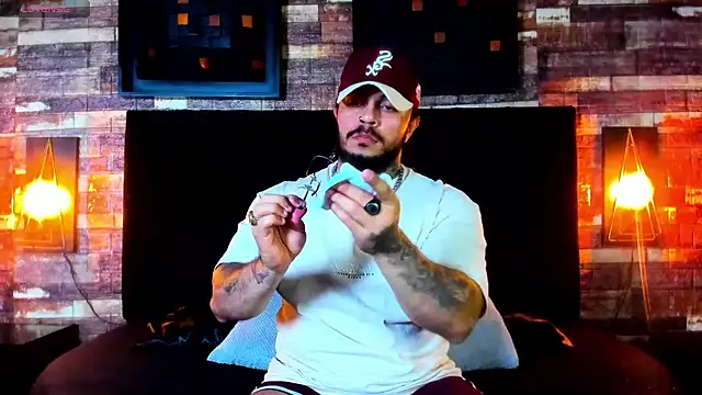 Van Velckan online show from 01/21/25, 03:48