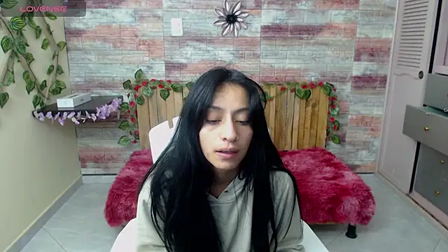 Snapshot of Lucy_joi chatting on 12/14/24, 02:34 Lucy joi online show from 12/14/24, 02:34