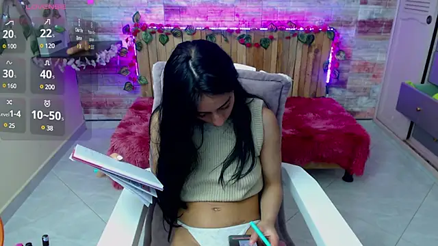 Snapshot of Lucy_joi chatting on 12/19/24, 02:01 Lucy joi online show from 12/19/24, 02:01