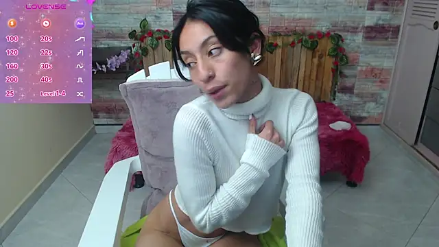 Snapshot of Lucy_joi chatting on 12/22/24, 04:28 Lucy joi online show from 12/22/24, 04:28