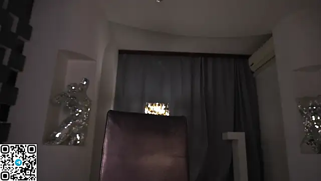 Snapshot of LoraAtcher chatting on 02/18/25, 06:15 LoraAtcher online show from 02/18/25, 06:15