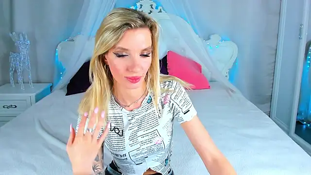 AlinaLovelyX online show from 04/11/26, 07:45