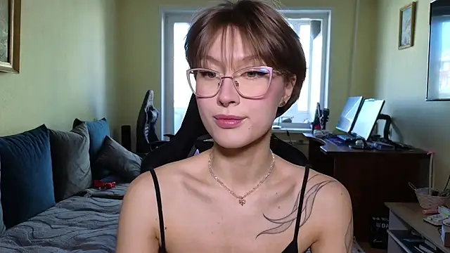 MalvinaBlum online show from 02/21/26, 07:53