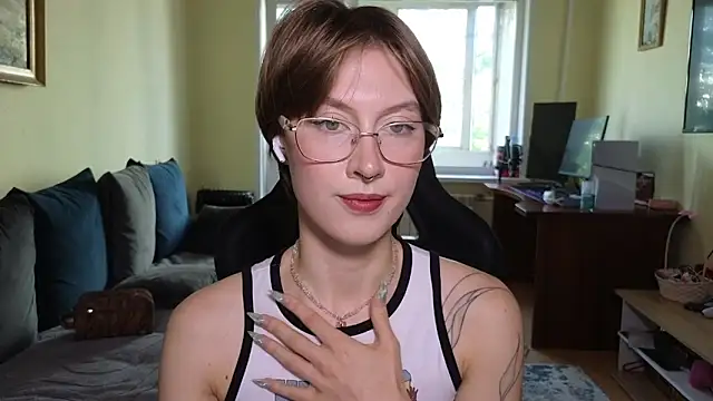 Snapshot of MalvinaBlum chatting on 06/11/26, 02:53 MalvinaBlum online show from 06/11/26, 02:53