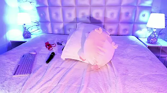 sabrinamilani online show from 03/18/25, 06:14