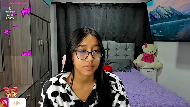 Snapshot of isa_bellaa0 chatting on 01/06/25, 03:09 isa bellaa0 online show from 01/06/25, 03:09