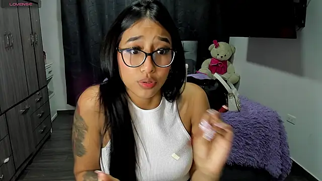 Snapshot of isa_bellaa0 chatting on 01/12/25, 08:04 isa bellaa0 online show from 01/12/25, 08:04